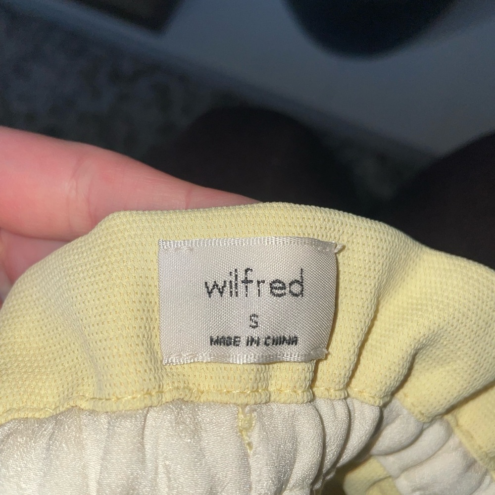 Wilfred Light Yellow High Waist Shorts - Picture 5 of 7